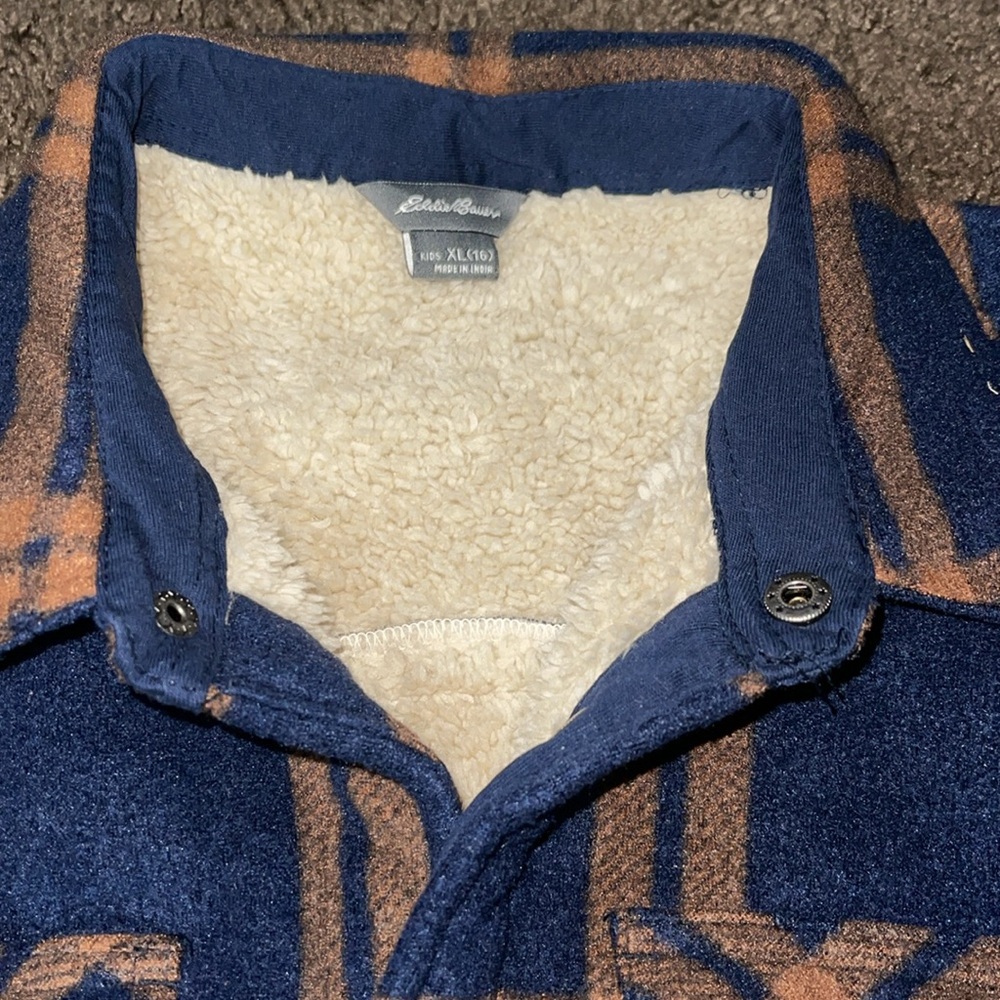 Flannel - Picture 2 of 7